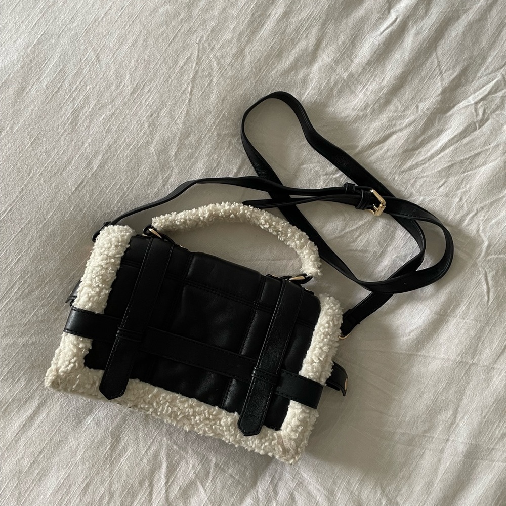 Fleece purse